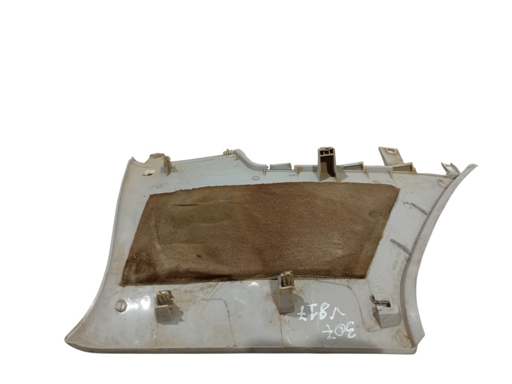 Acabamento Coluna Traseira Direita Peugeot 307 2008 A 2011 7