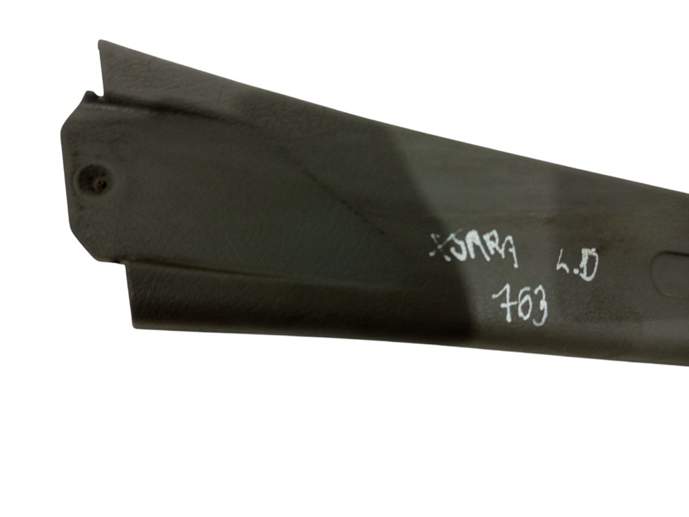 Moldura Coluna Direita Citroen Xsara Picasso 2001 A 2012 6