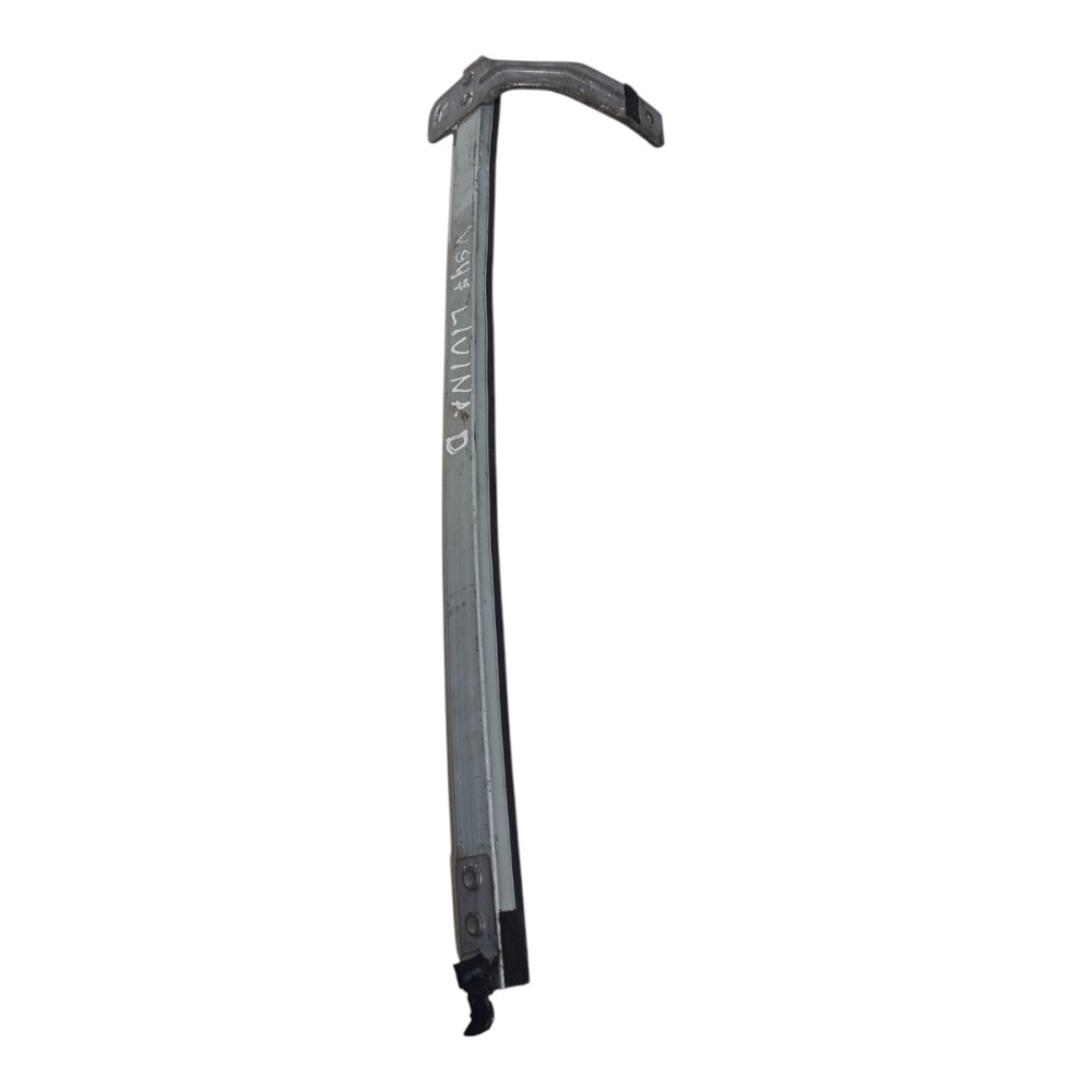 Guia Vidro Porta Direita Nissan Livina 2009 A 2014 2