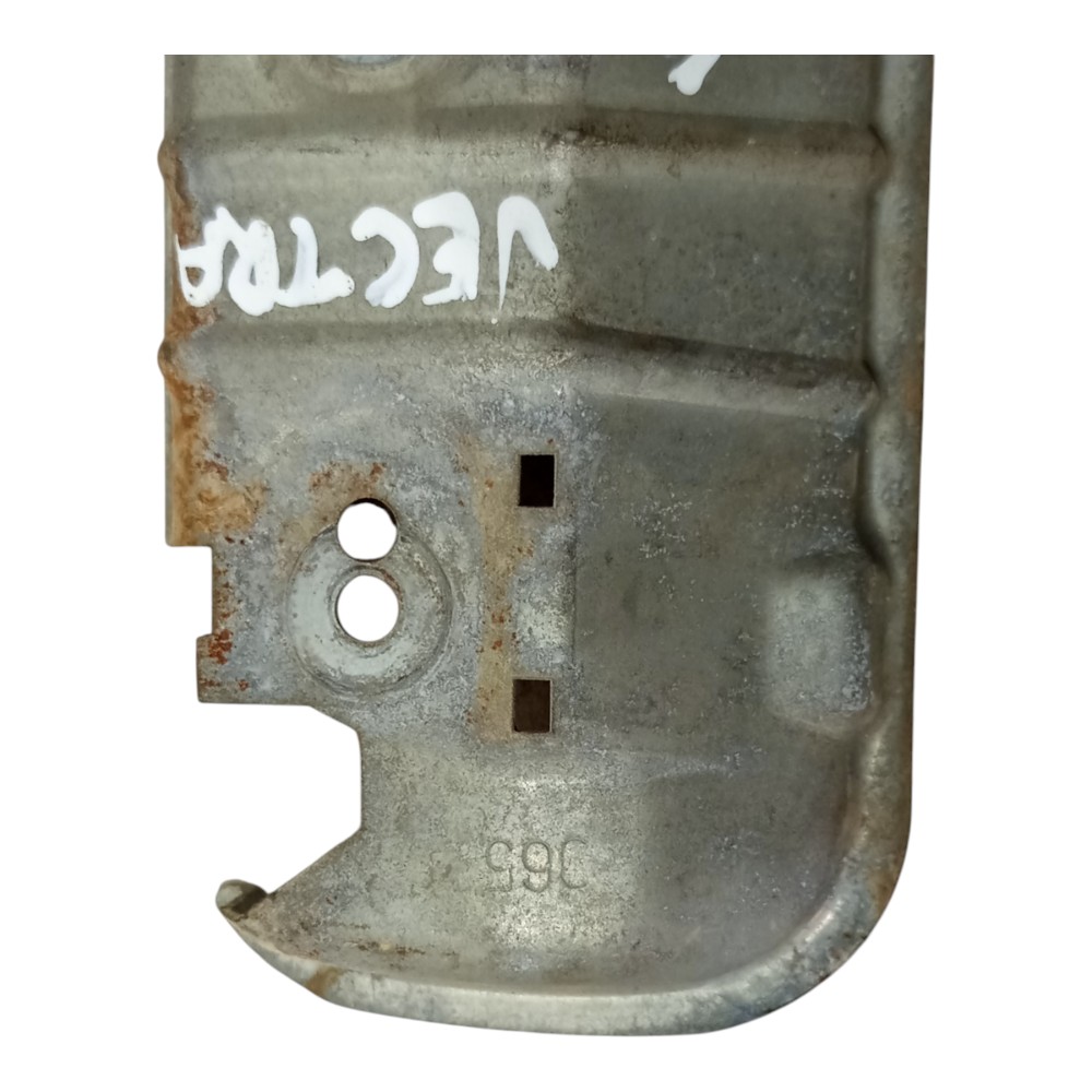 Suporte Maçaneta Externa Traseira Ld Gm Vectra 1995 A 2005 Traseira 2