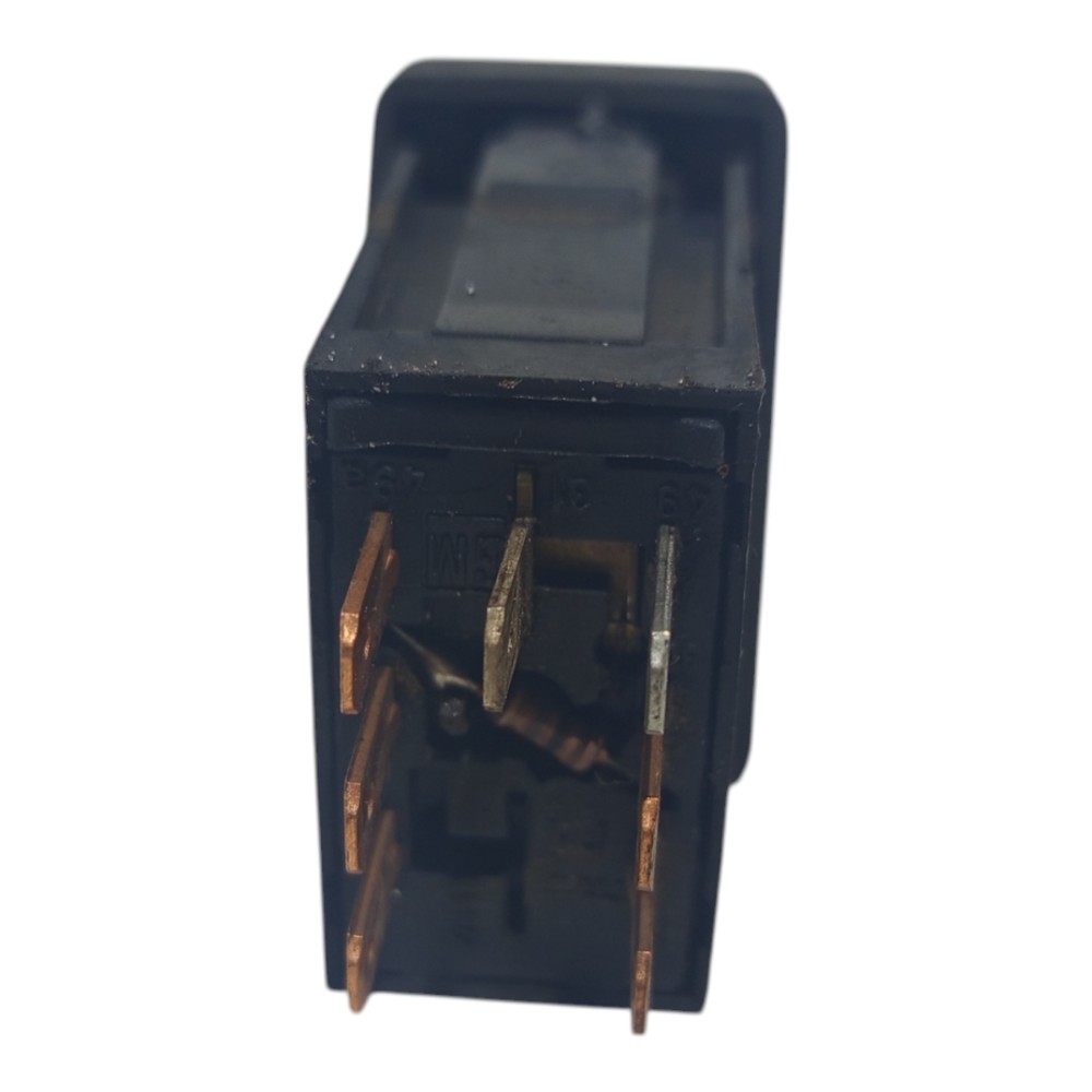 Botão Pisca Alerta Interruptor Gm Classic Corsa 1994 A 2002 Preto 2