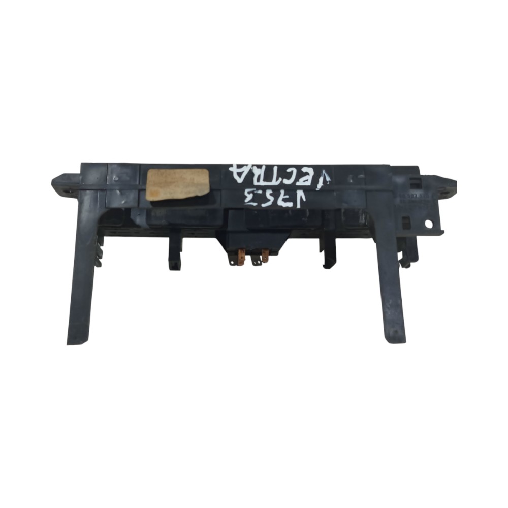Moldura Interna Central Botão Alerta Gm Vectra 1997 A 2005 Preto 3