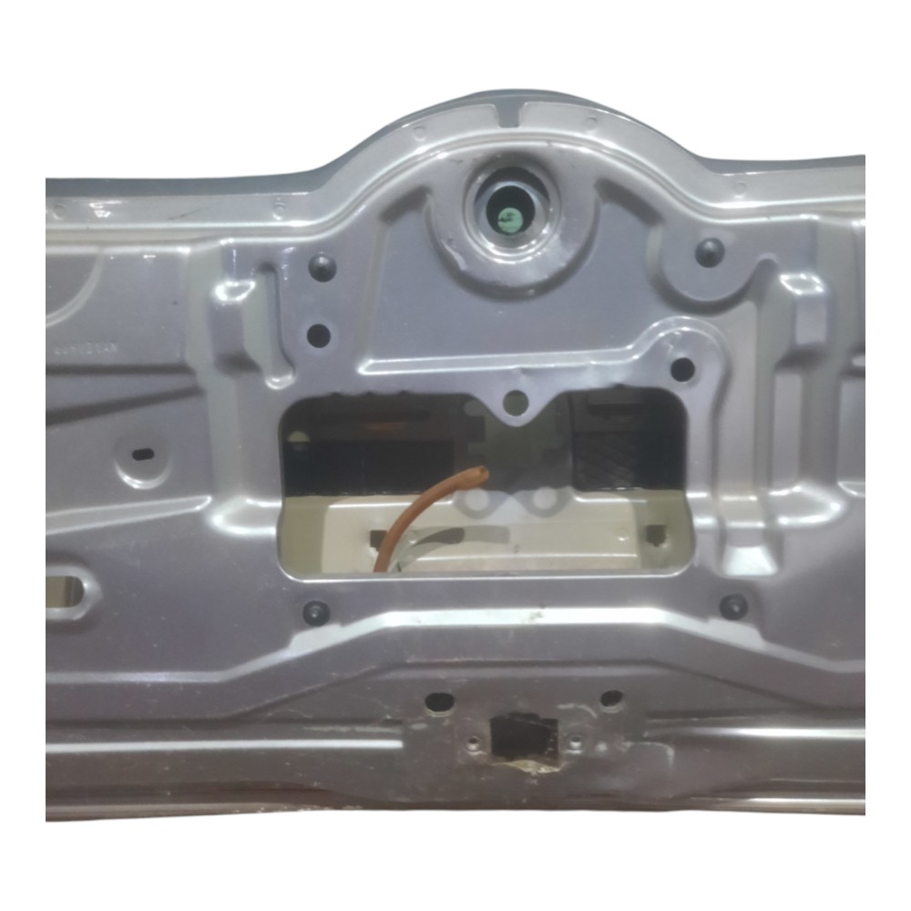 Tampa Traseira Mala Renault Clio Hatch 1999 A 2006 Detalhes 5