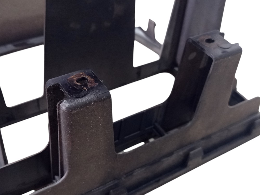 Moldura Painel Central Radio Volkswagen Voyage 2008 A 2012 Preto 7