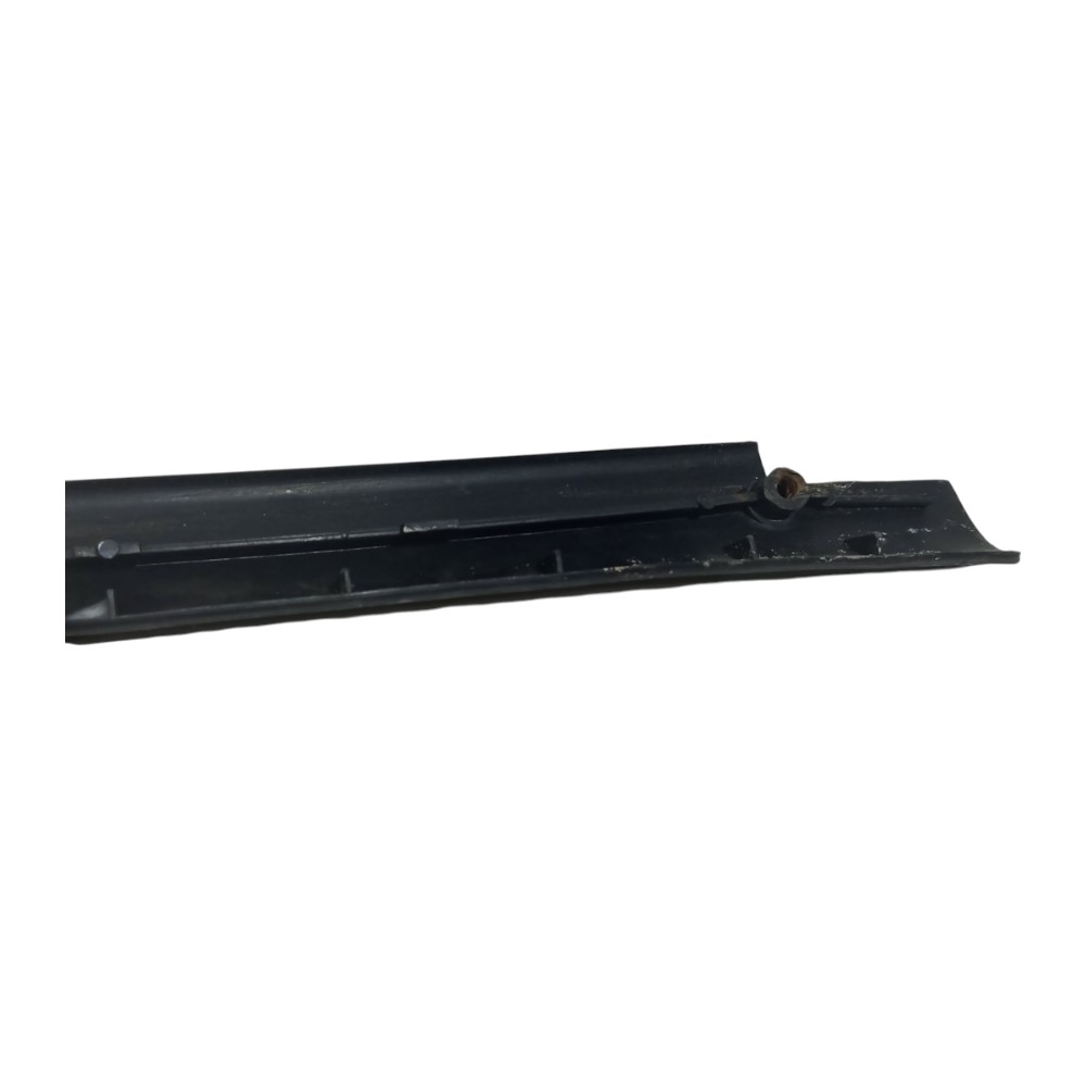 Soleira Porta Direita Fiat Uno 2004 2005 2006 2007 A 2012 Preto 5