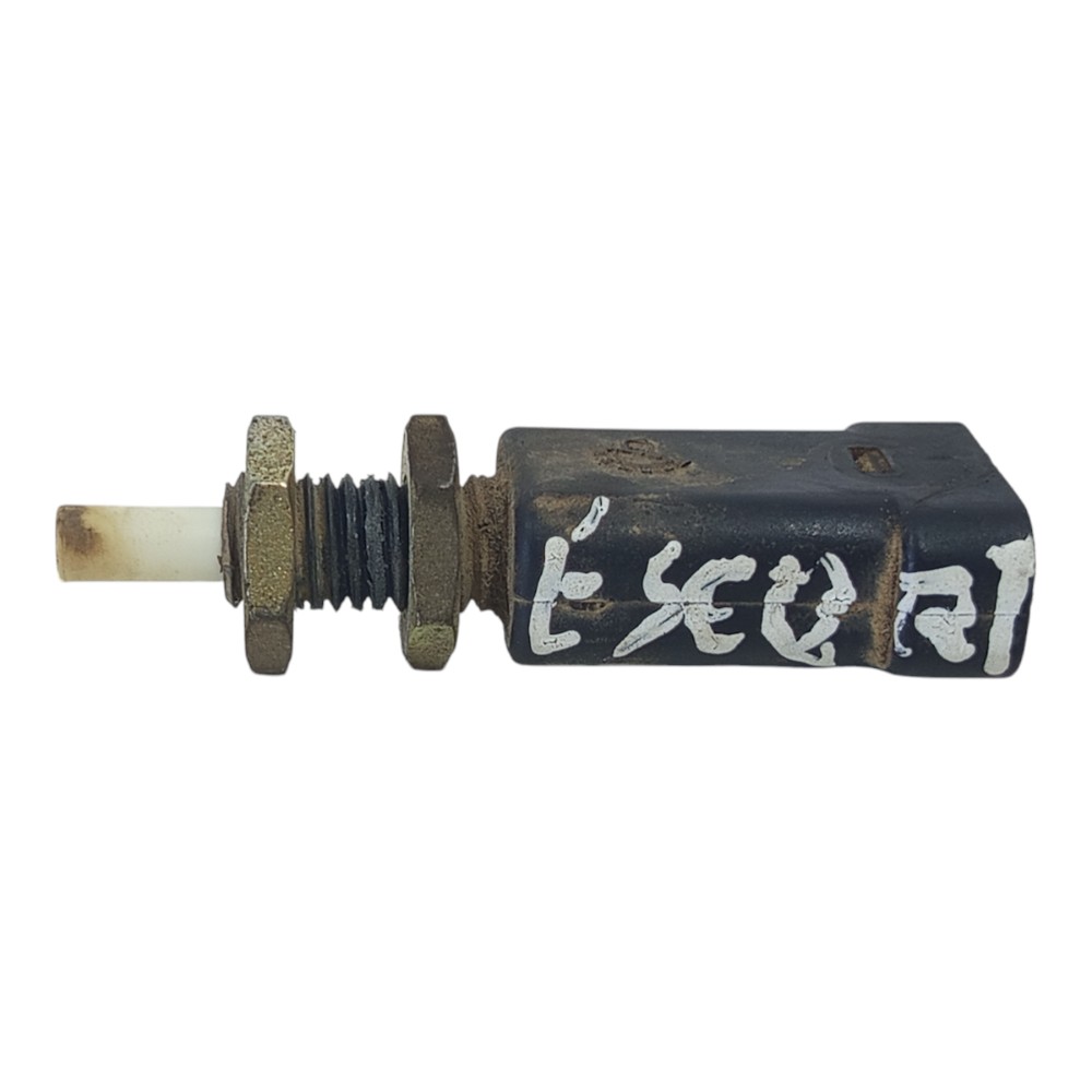 Interruptor Lanterna Freio Ford Escort 1.6 8v 1990 A 2003 6