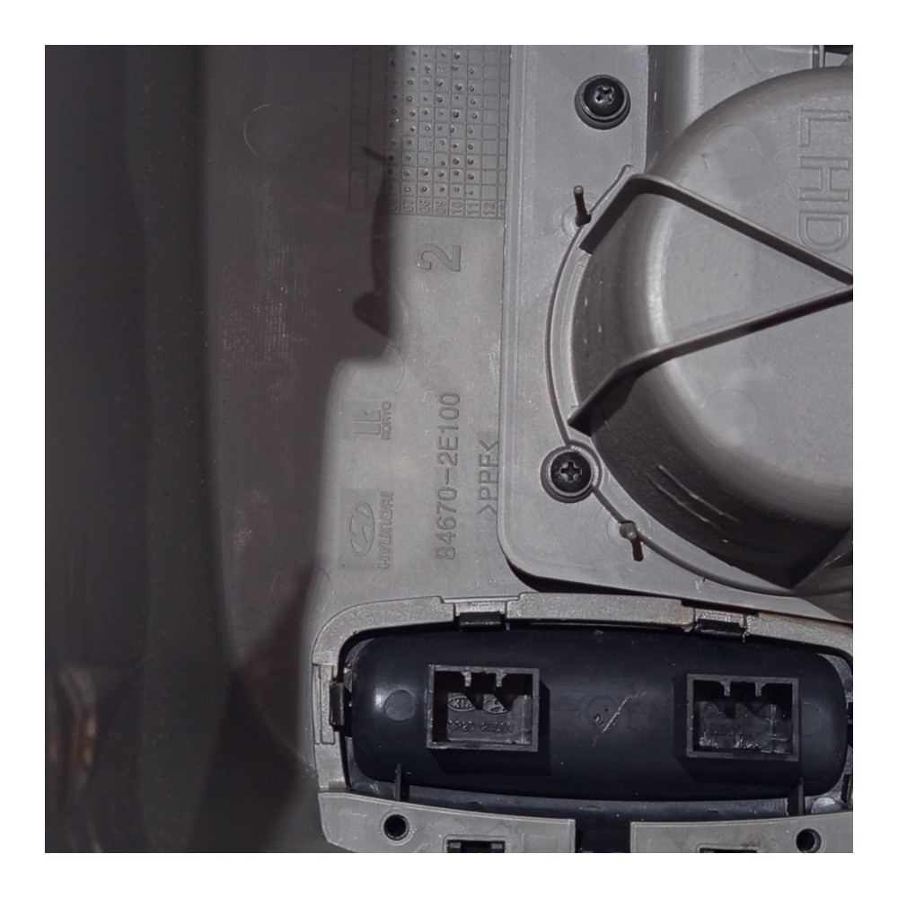 Console Central Hyundai Tucson 2.0 2005 2006 2007 10 A 2015 8