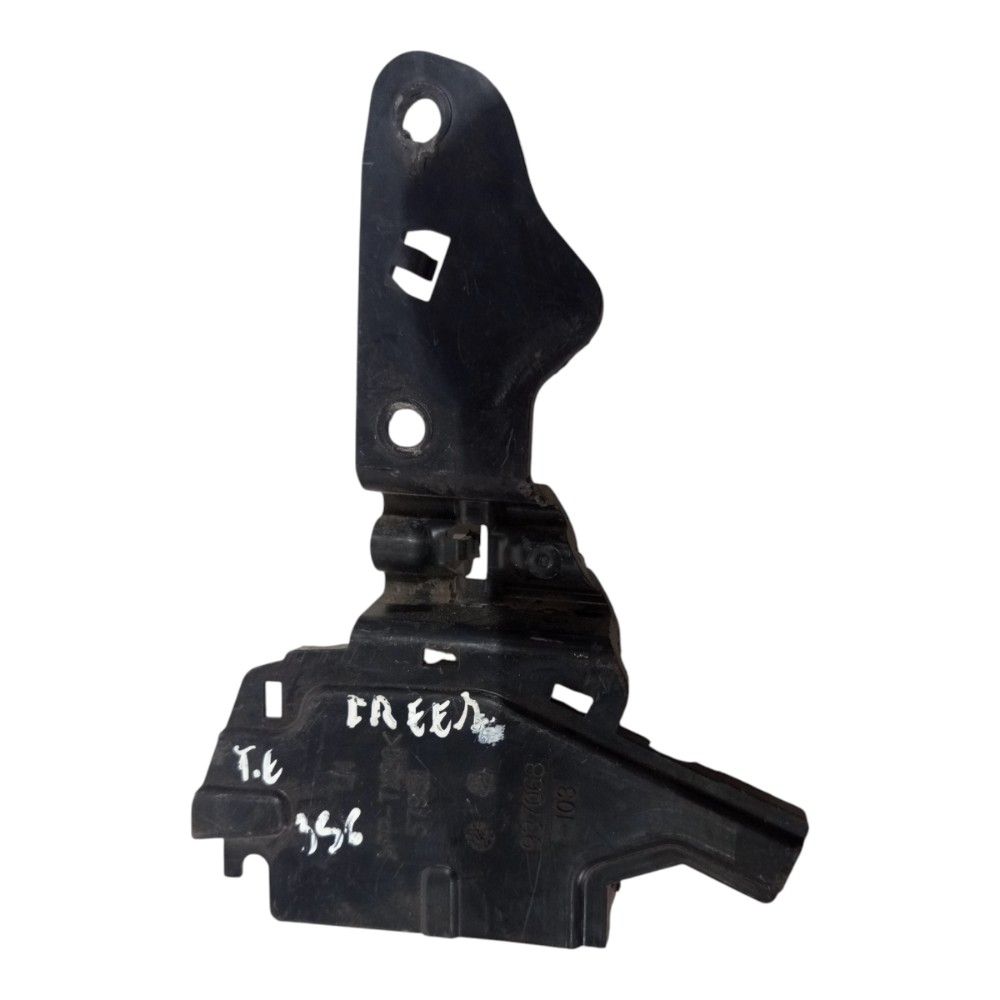 Moldura Fechadura Traseiro Le Fiat Freemont 2012 2013 A 2015 Preto 4