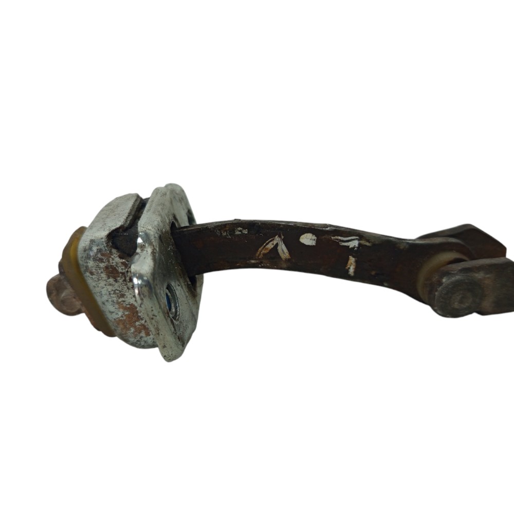 Limitador Porta Dianteira Esquerda  Celta 2000 2001 A 2012 4