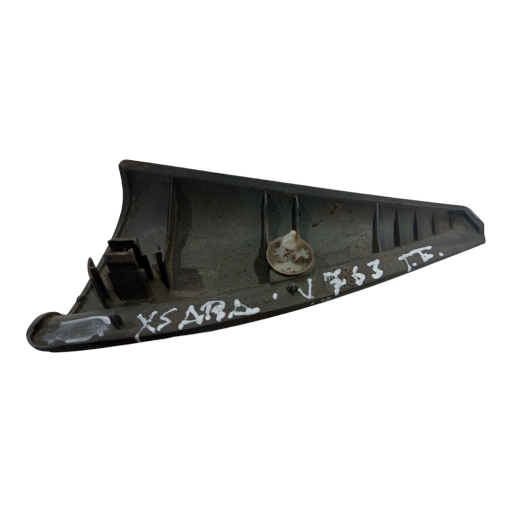Moldura Interna Porta Traseira Esquerda Xsara 2001 A 2012 4