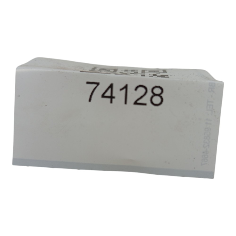 Moldura Coluna Traseira Esquerda Gm Corsa 2000 2001 A 2012 8