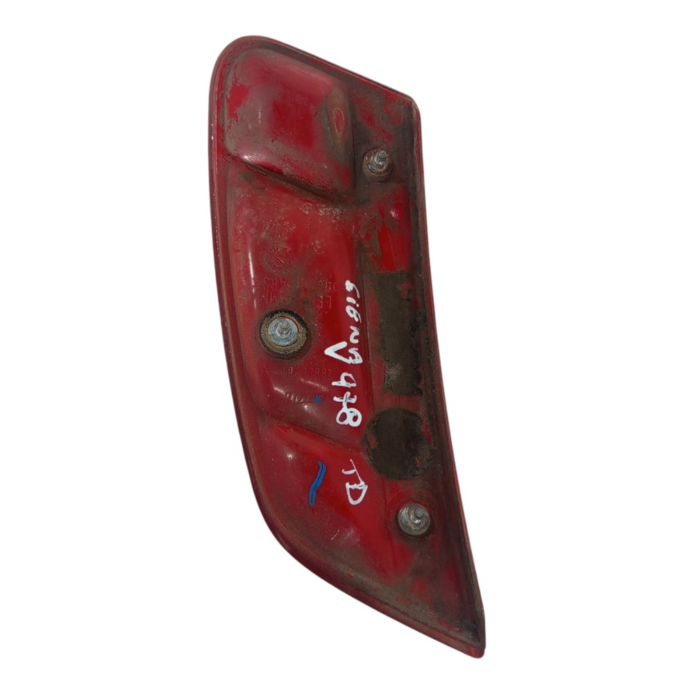 Lanterna Tampa Traseira Direita Fiat Siena 2004 A 2012 5