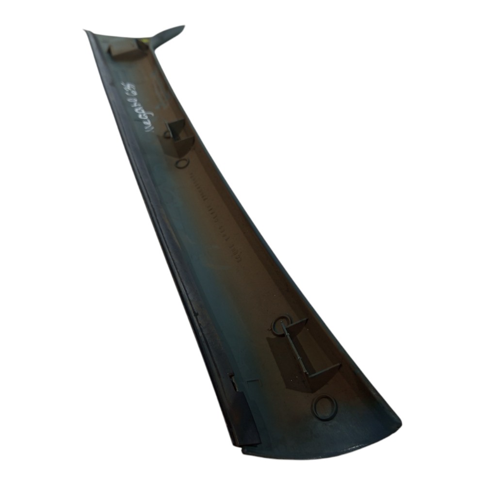 Moldura Coluna Intenno Porta Renault Megane 1997 A 1999 4