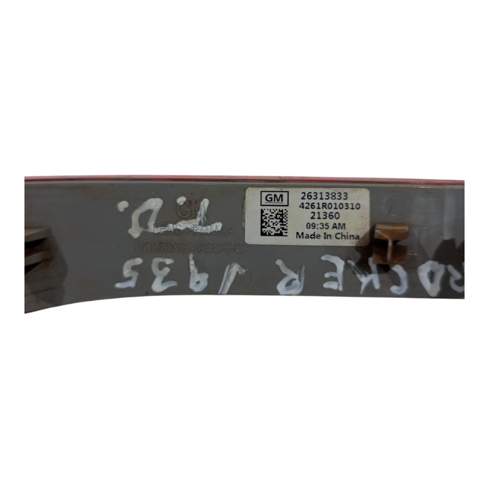 Refletor Para-choque Traseiro Direito Tracker 2021 A 2023 6
