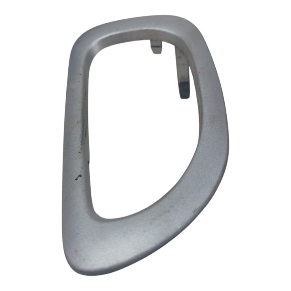 Moldura Maçaneta Dianteira Esquerda Peugeot 307 2007 A 2013 Prata Dianteira 8