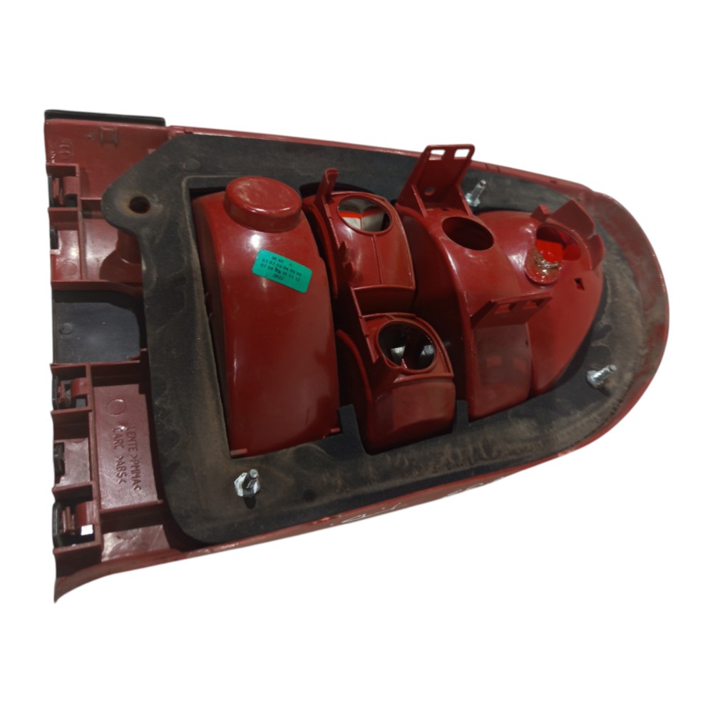 Lanterna Traseira Direita Volkswagen Gol 1990 1991 A 2005 Direito/passageiro Vermelho/transparente 4