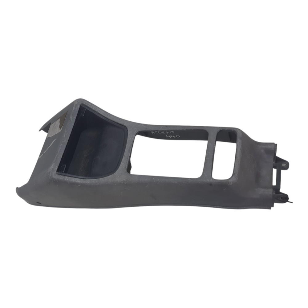 Moldura Console Central Hyundai 1995 1996 A 1999 8461222000 1