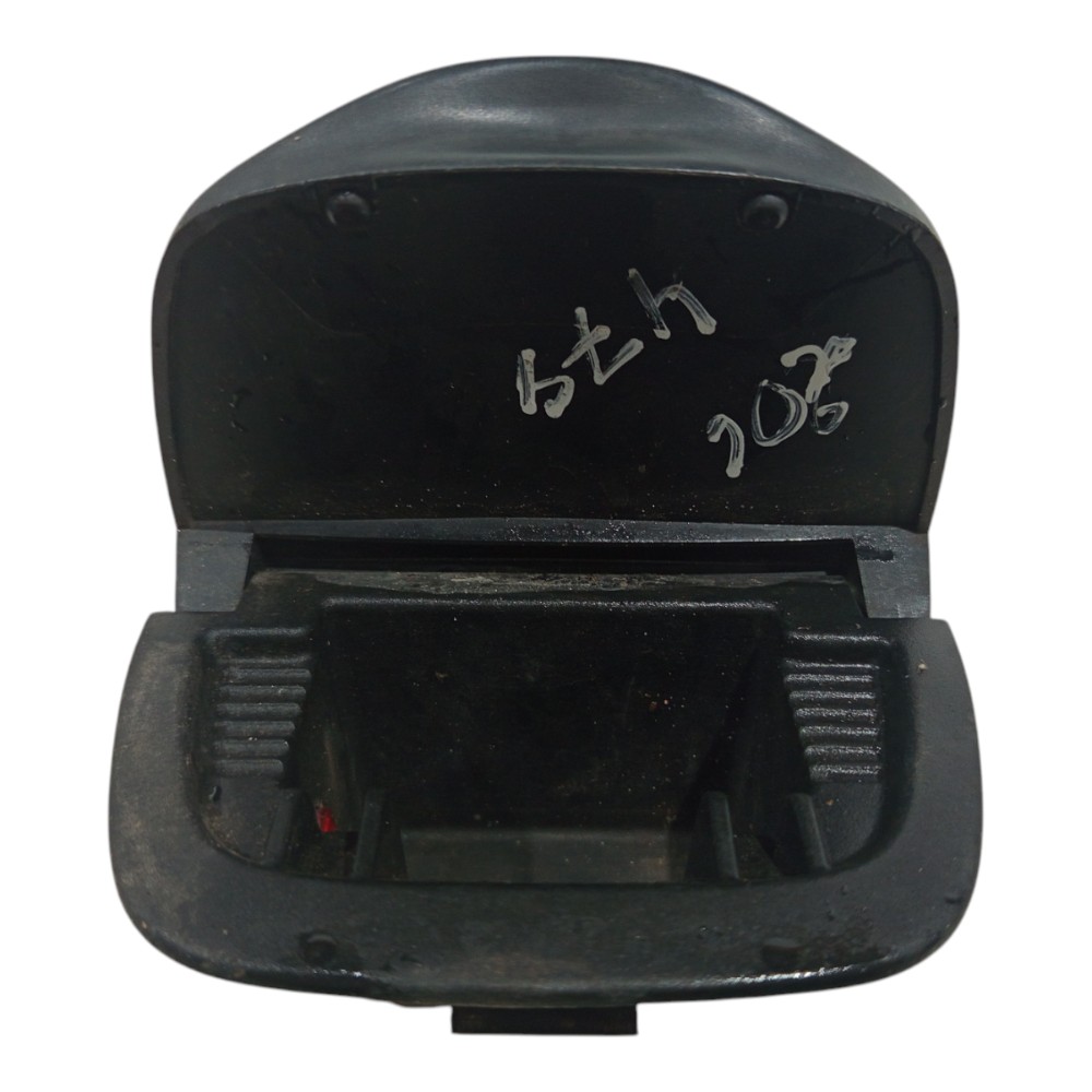 Cinzeiro Peugeot 206 1999 2000 2001 2002 2003 2004 A 2010 1