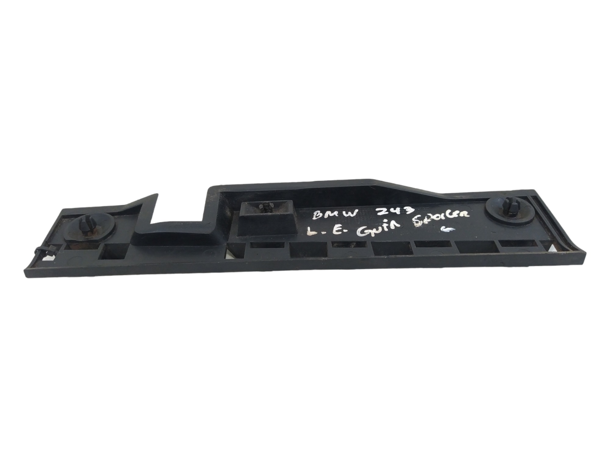 Guia spoiler lateral esquerdo bmw 243 kd1 3