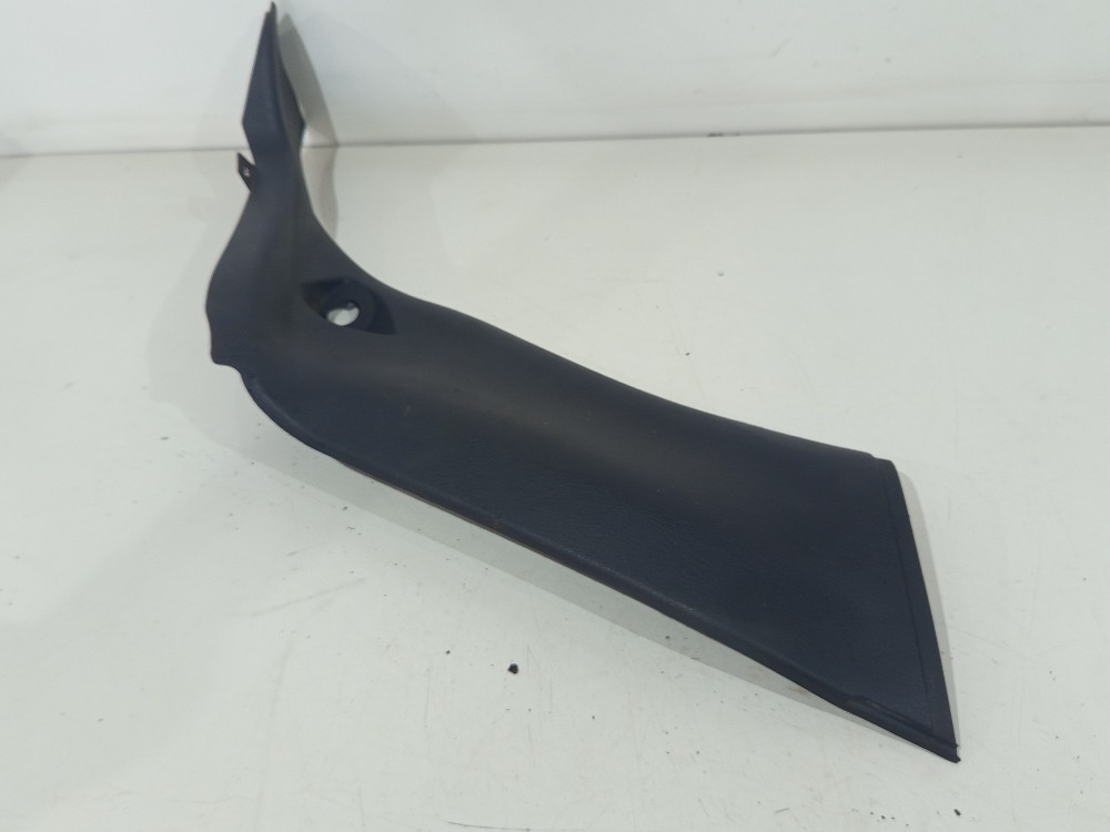 Moldura Coluna Traseira Direita Peugeot 206 1999 A 2010 1