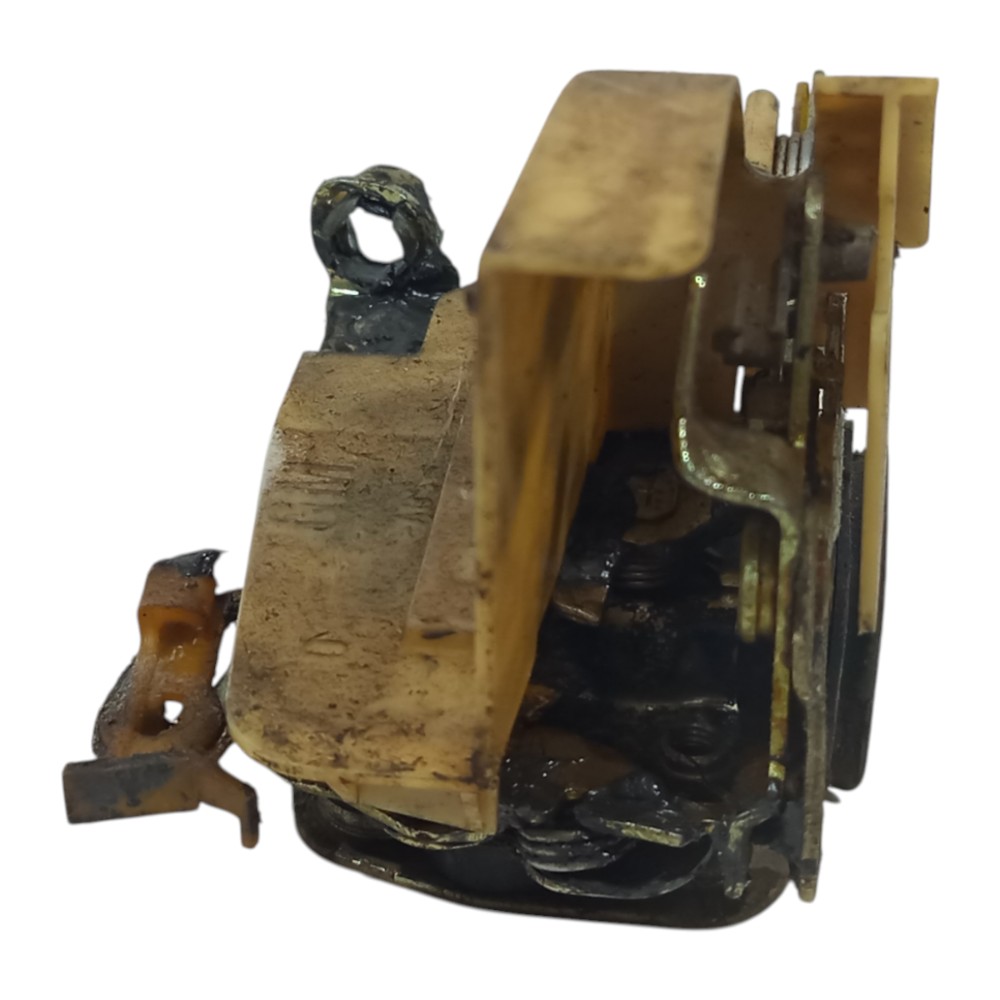 Fechadura Dianteira Direita Gm Corsa 1994 1995 1996 A 2002 8
