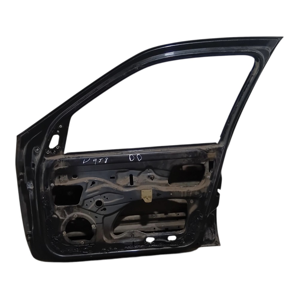 Porta Dianteira Direita Renoult Clio Sedan 2001 A 2012 Dianteira Direita 2