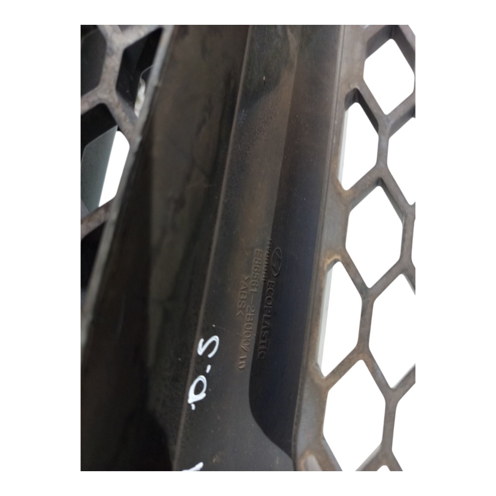 Grade Emblema Parachoque Diant Hyundai Santa Fe 2007 A 2012 Preto E Cromado 6