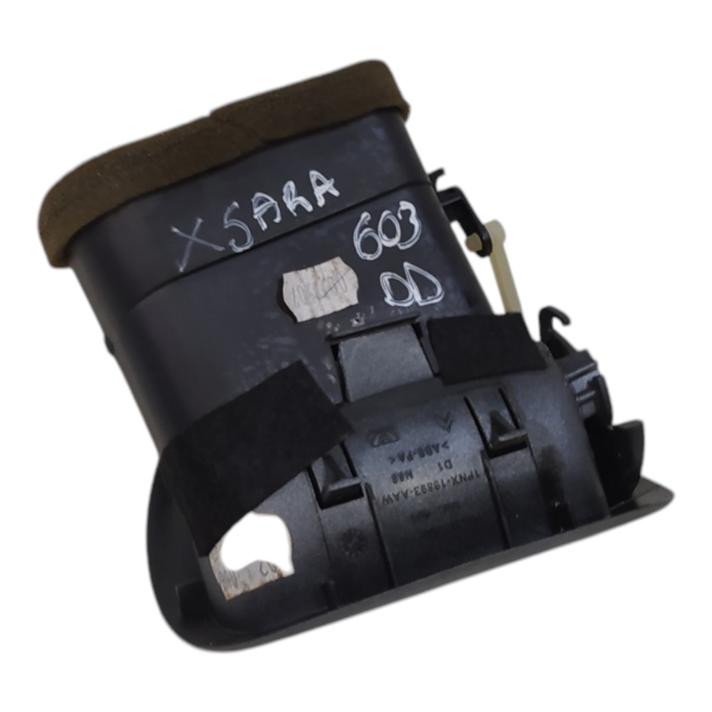 Difusor Ar Dianteiro Direito Citroen Xsara Picasso 2004 A 12 4