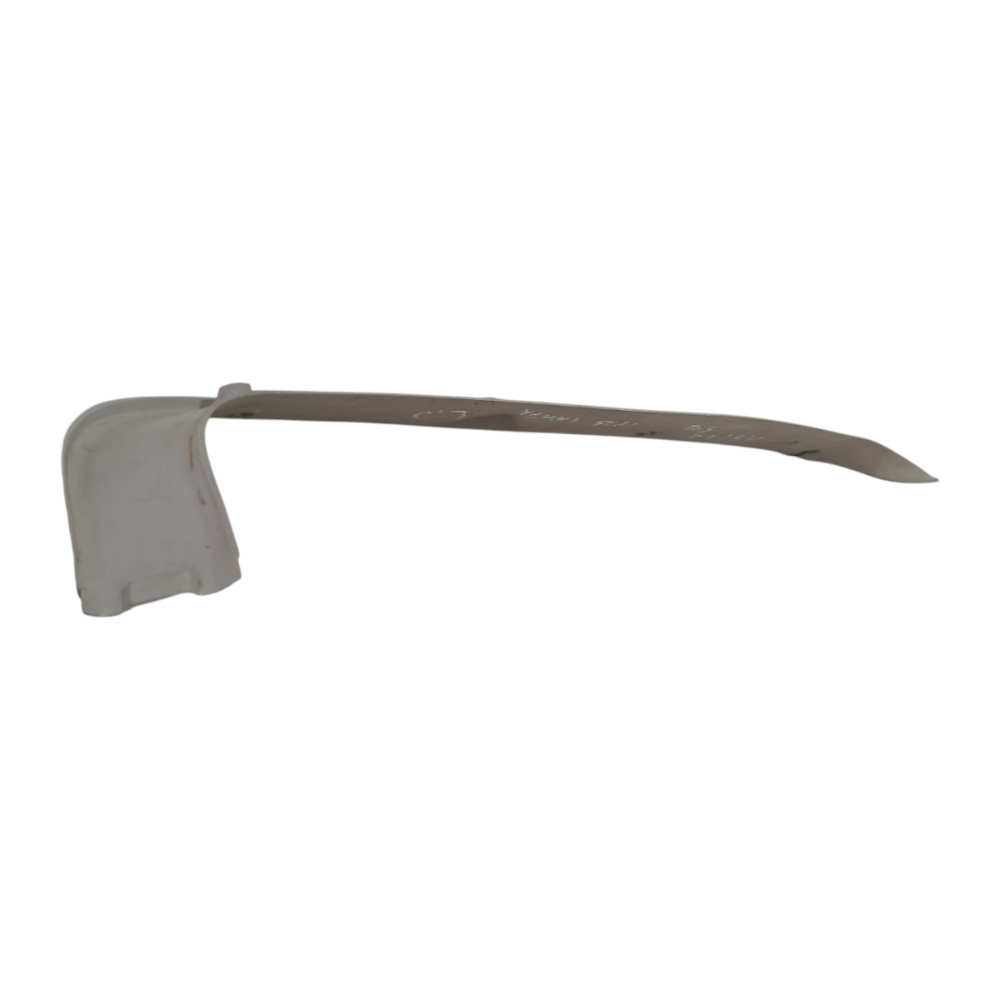 Moldura Direita Tampa Traseira Gm Astra 1994 1995 A 1997 1