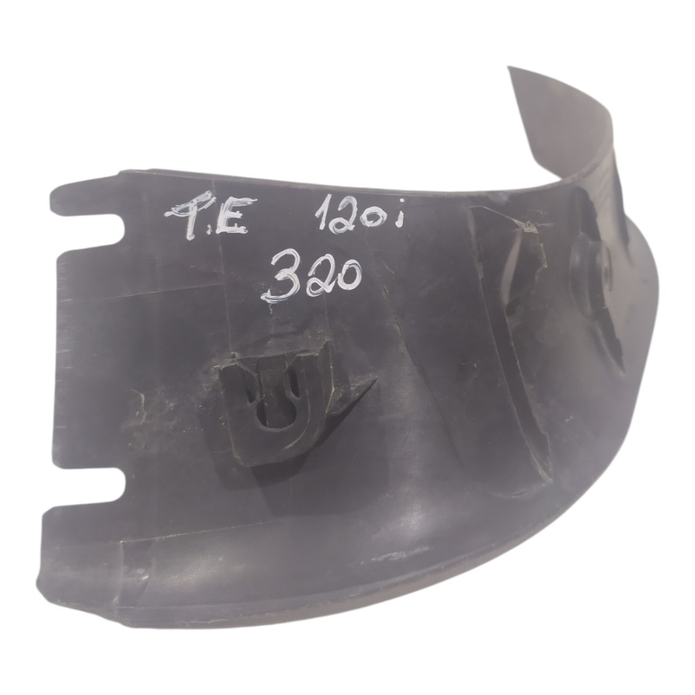 Moldura Porta Malas Traseira Esquerda 118i 120i 2006 A 2012 2