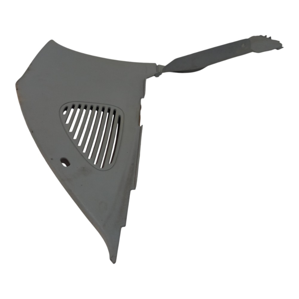 Moldura Acabamento Porta Malas Esq Renault Clio 2004 A 2010 Cinza 6