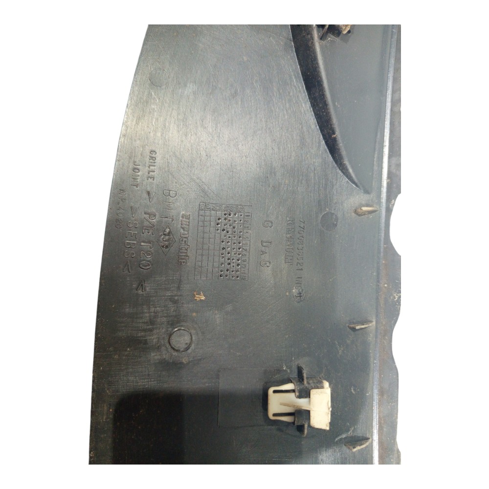 Grade Churrasqueira Lado Esquerdo Renault Scenic 1999 – 2001 6