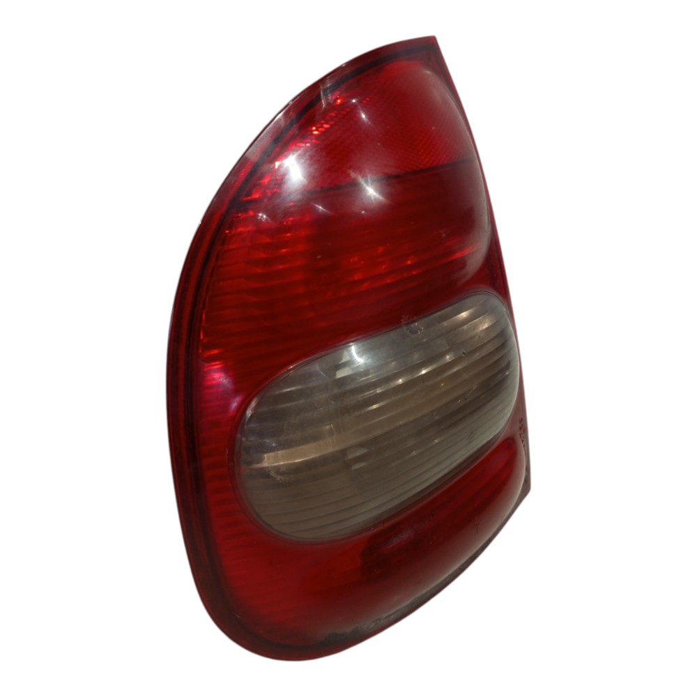 Lanterna Sinaleira Traseira Esquerda GM Corsa 2004 a 2006 2