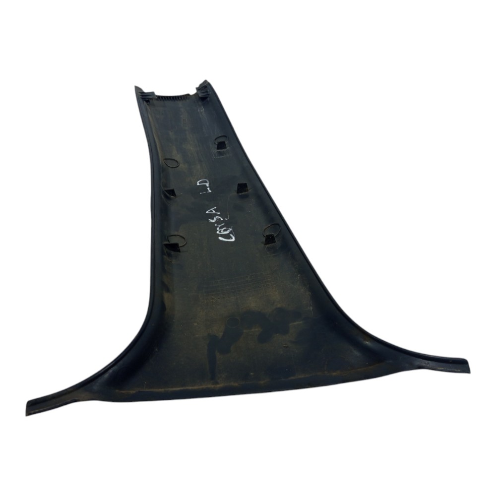 Moldura Coluna Central Direita Chevrolet Corsa 1997 A 2008 3