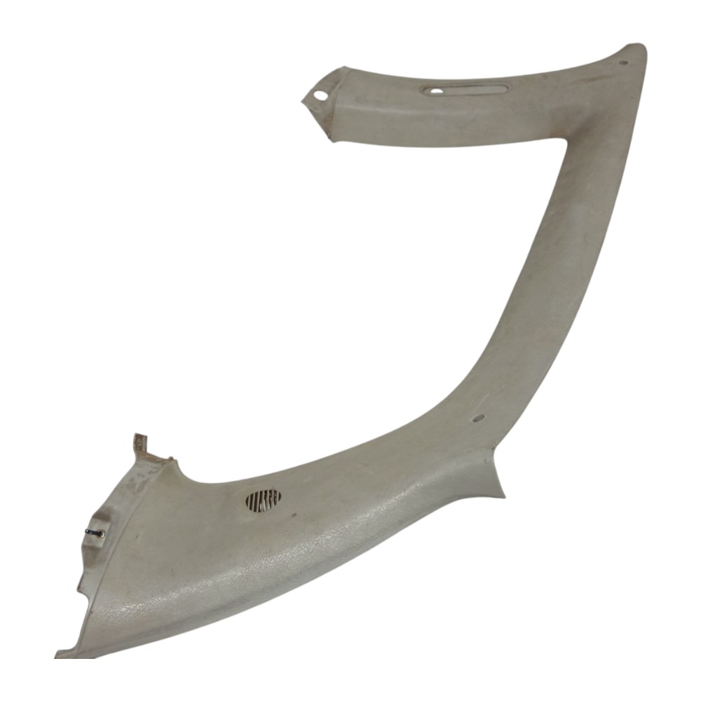 Acabamento Coluna Direita Gm Chevrolet Corsa 1998 99 A 2002 1