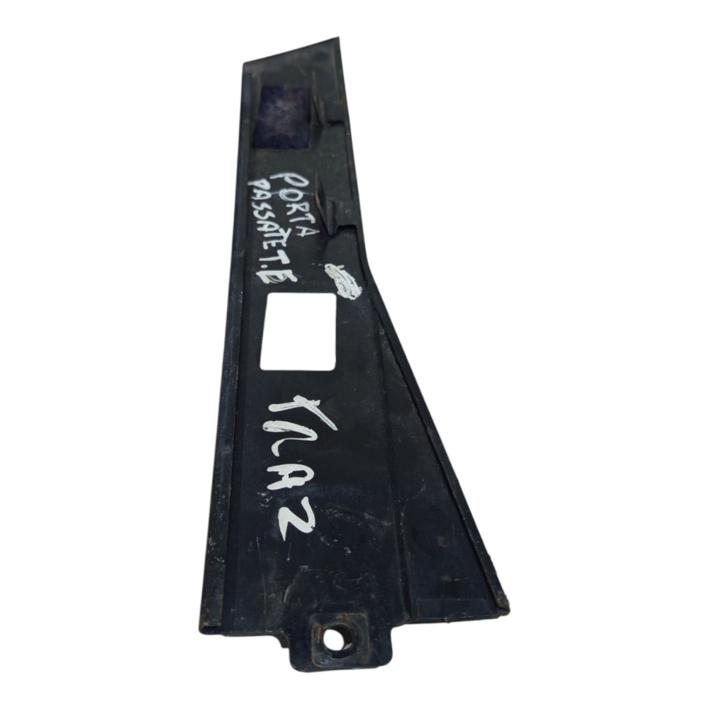 Moldura Trás Porta Traseira Esquerda Passat 1997 A 2000 Preto 4