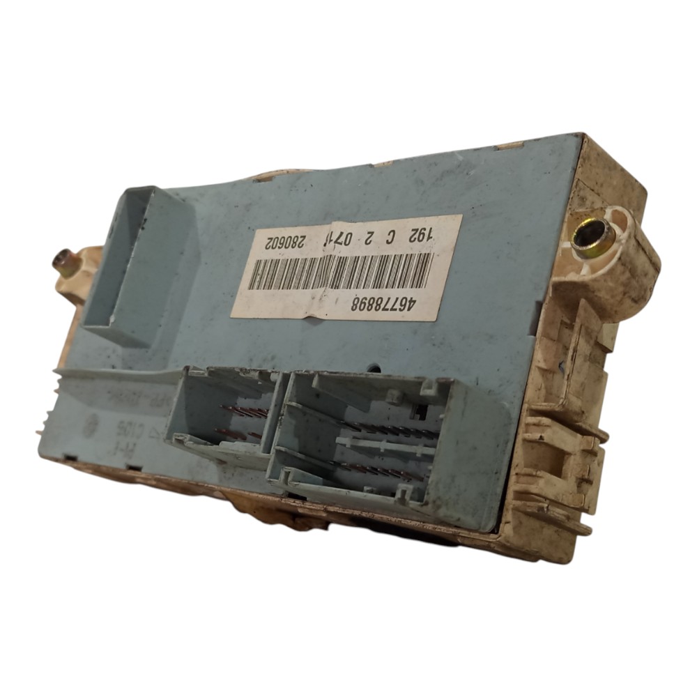 Caixa Fusível Fiat Stilo 1.8 2003 2004 2005 2006 2007 A 2011 7