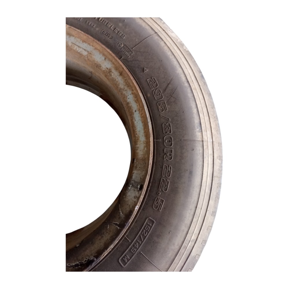 Pneu Scania 112 Aro 22.5 295/80r22.5 Usado 3