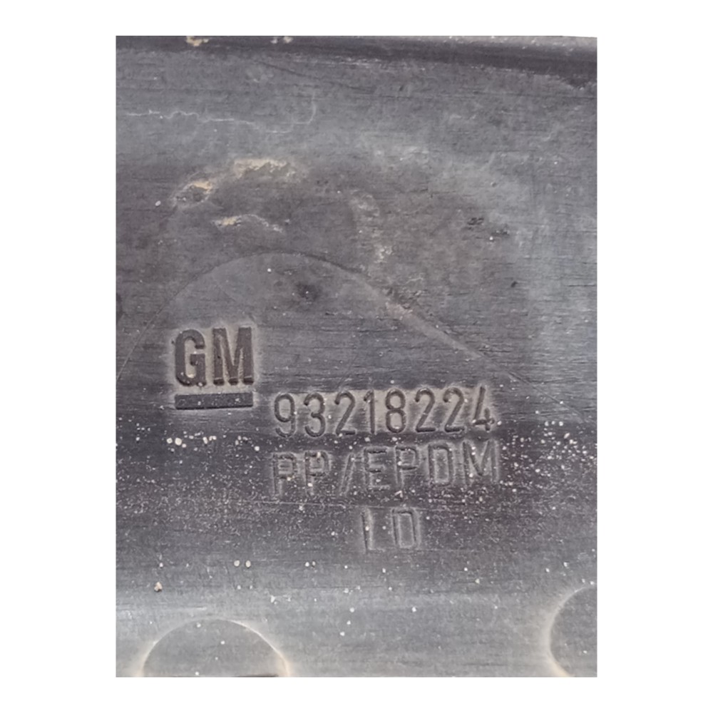 Moldura Paralama Dianteiro Direito Gm Corsa 1994 1995 A 2002 2