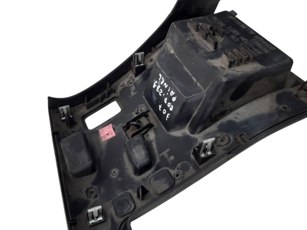 Tampa Caixa Fusíveis Peugeot 307 2006 A 2012 4