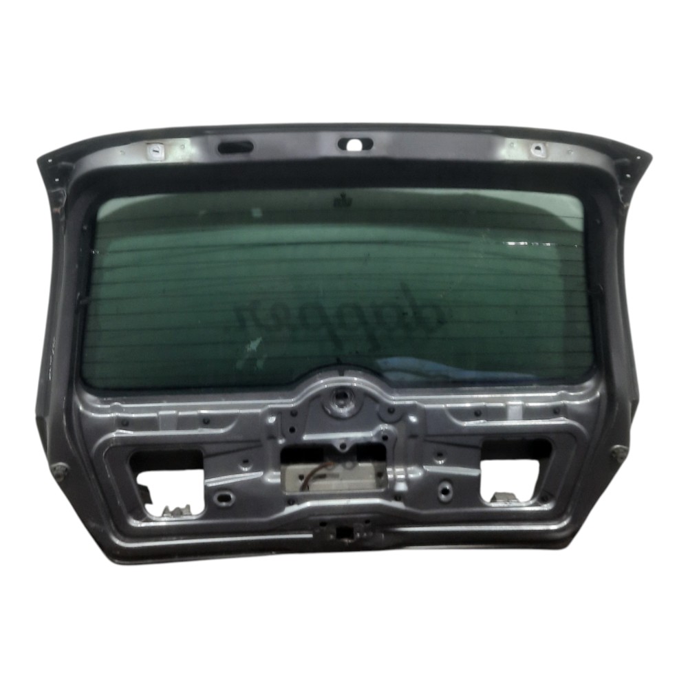 Tampa Traseira Mala Renault Clio Hatch 1999 A 2006 Detalhes 3