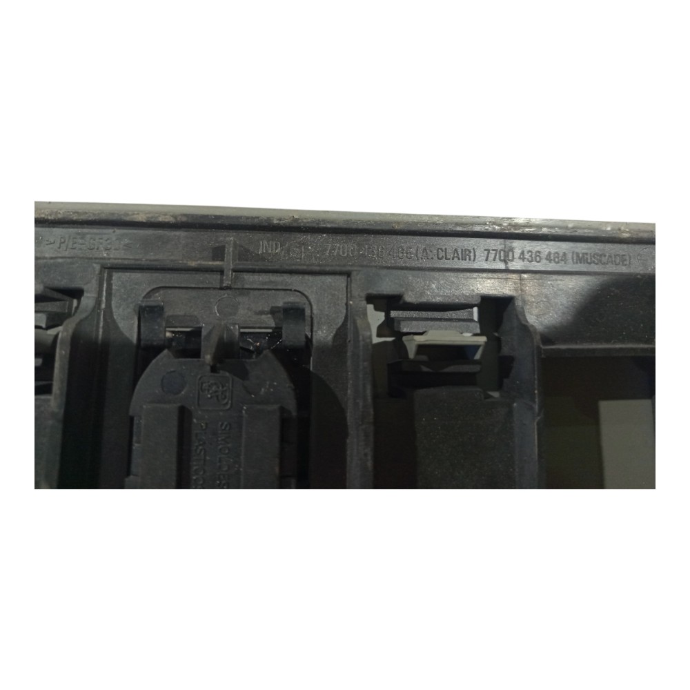 Tampa Porta Treco Assoalho Renault Scenic 2003 2004 A 2010 5