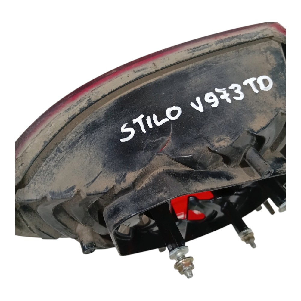 Lanterna Traseira Direita Fiat Stilo 2002 A 2007 Direito/passageiro 8