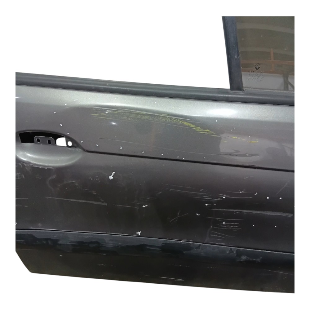 Porta Dianteira Direita Renault Scenic 2000 A 2010 Detalhes 3