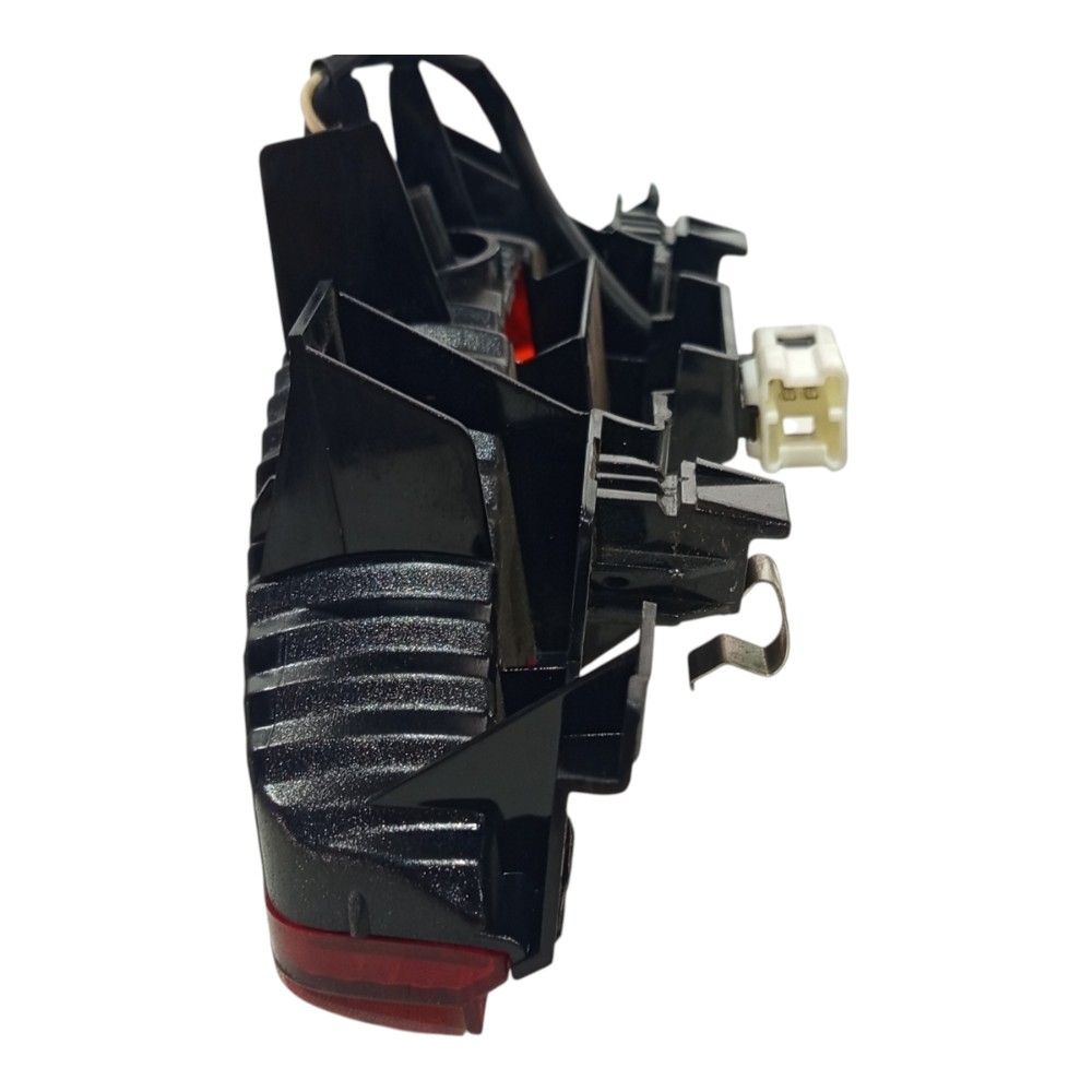 Break light luz freio nissan Livina 2009 a 2014 3