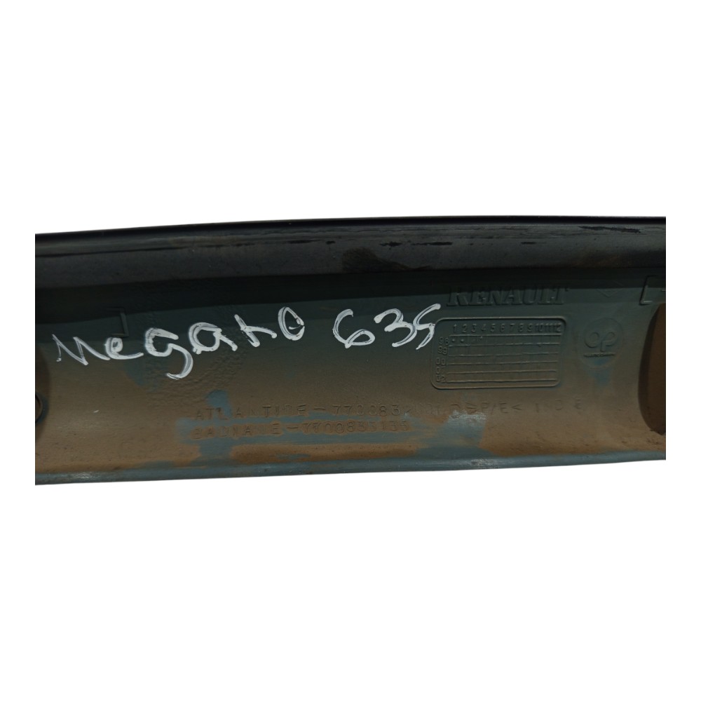 Moldura Coluna Intenno Porta Renault Megane 1997 A 1999 5