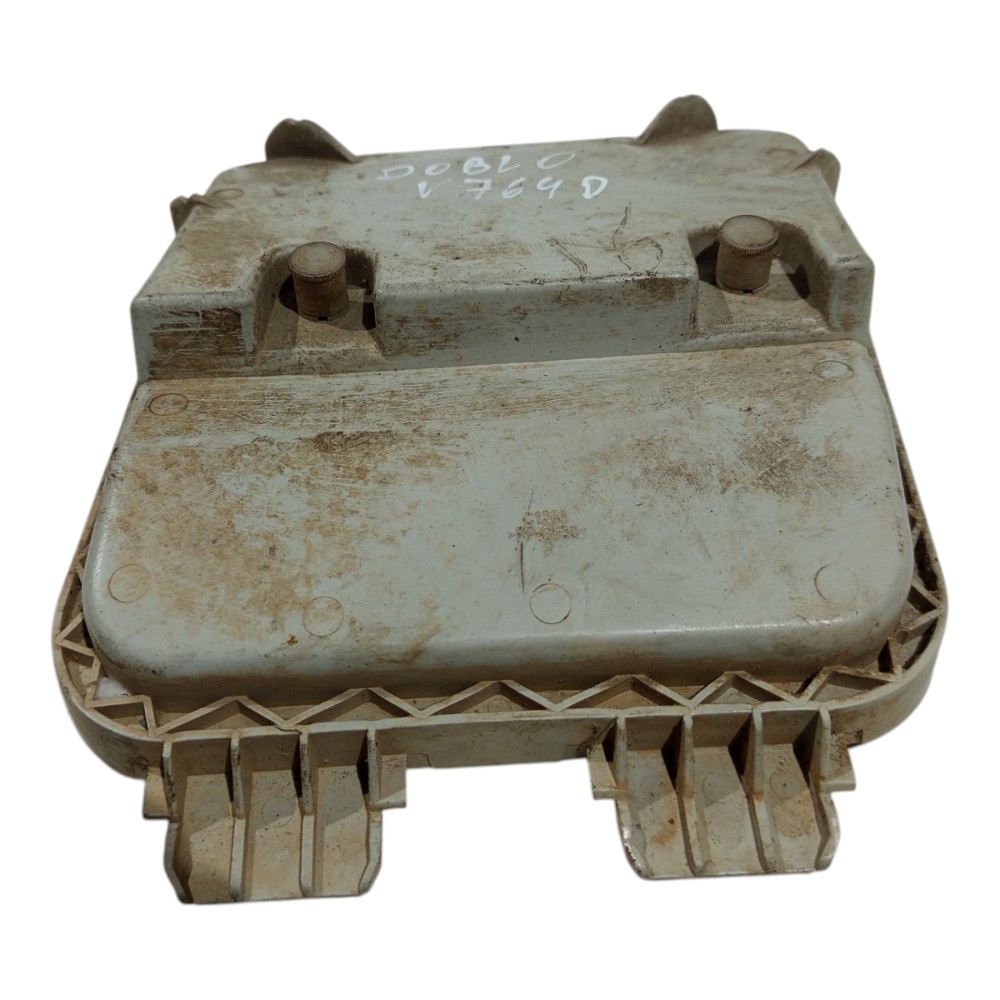 Tampa Vedação Farol Dianteiro Direito Doblo Ano 2003 A 2008 5