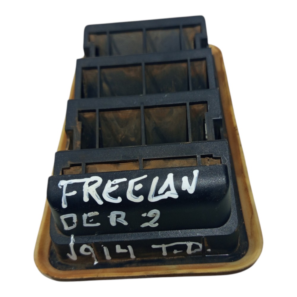 Difusor Ar Carroceria Traseiro Direito Freelander 2 07 /2014 1