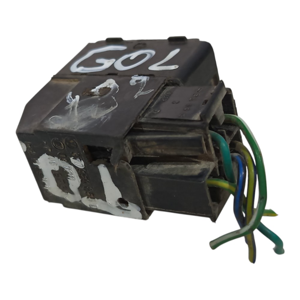 Botão Vidro Elétrico Traseiro Direito Vw Gol G3 1999 A 2005 5