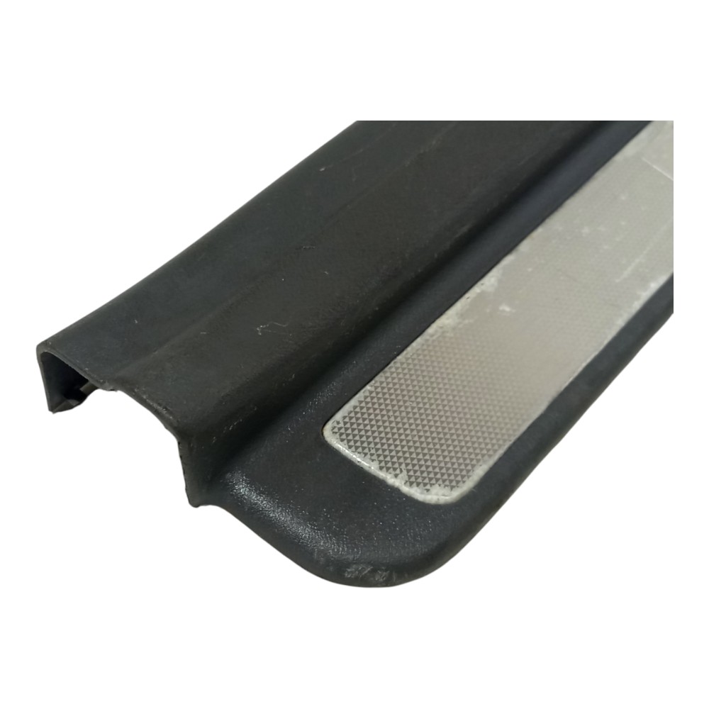 Soleira Dianteira Direita C/detalhe Hyundai Azera 2008/2011 Cinza 5